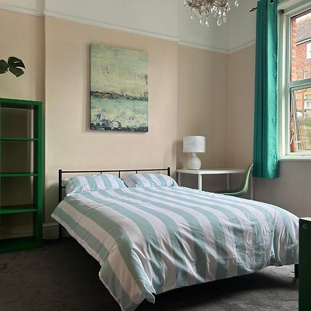 Apartamento Bohemian Rhapsody St Leonards-on-Sea Exterior foto